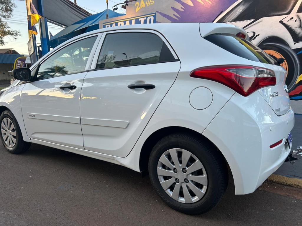 HYUNDAI HB 20 Hatch - Foto