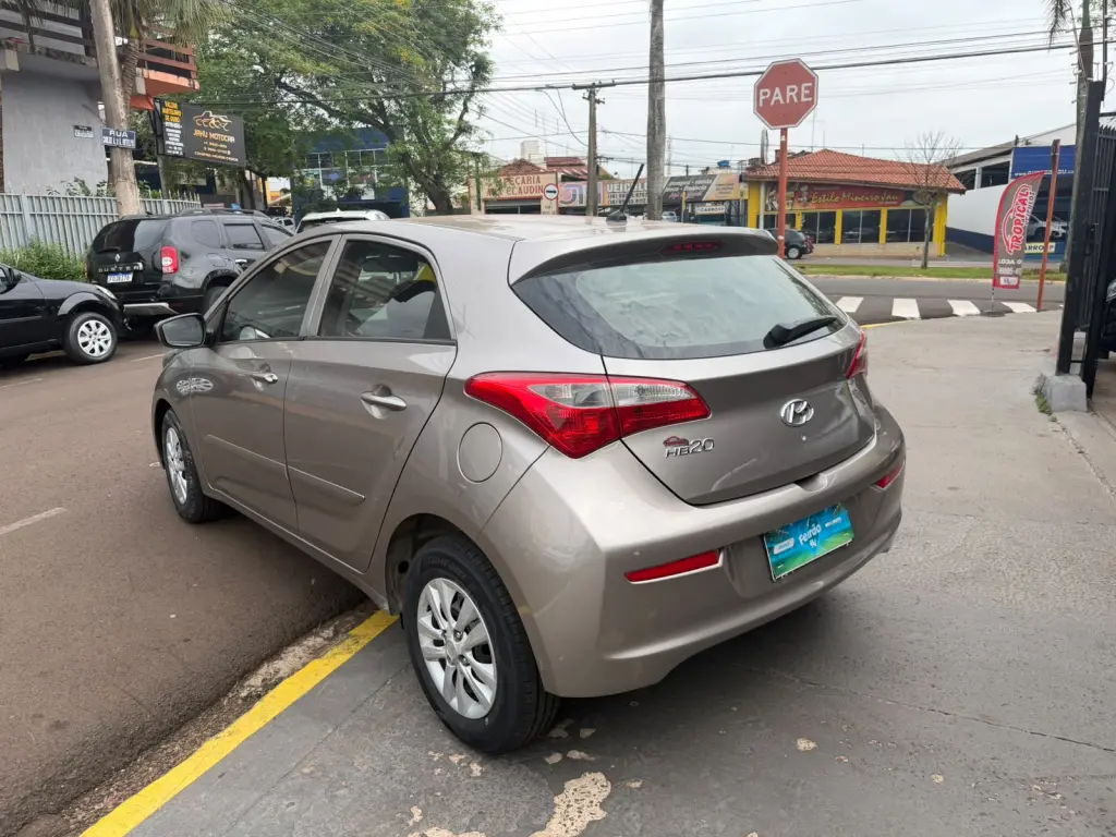 HYUNDAI HB 20 Hatch - Foto