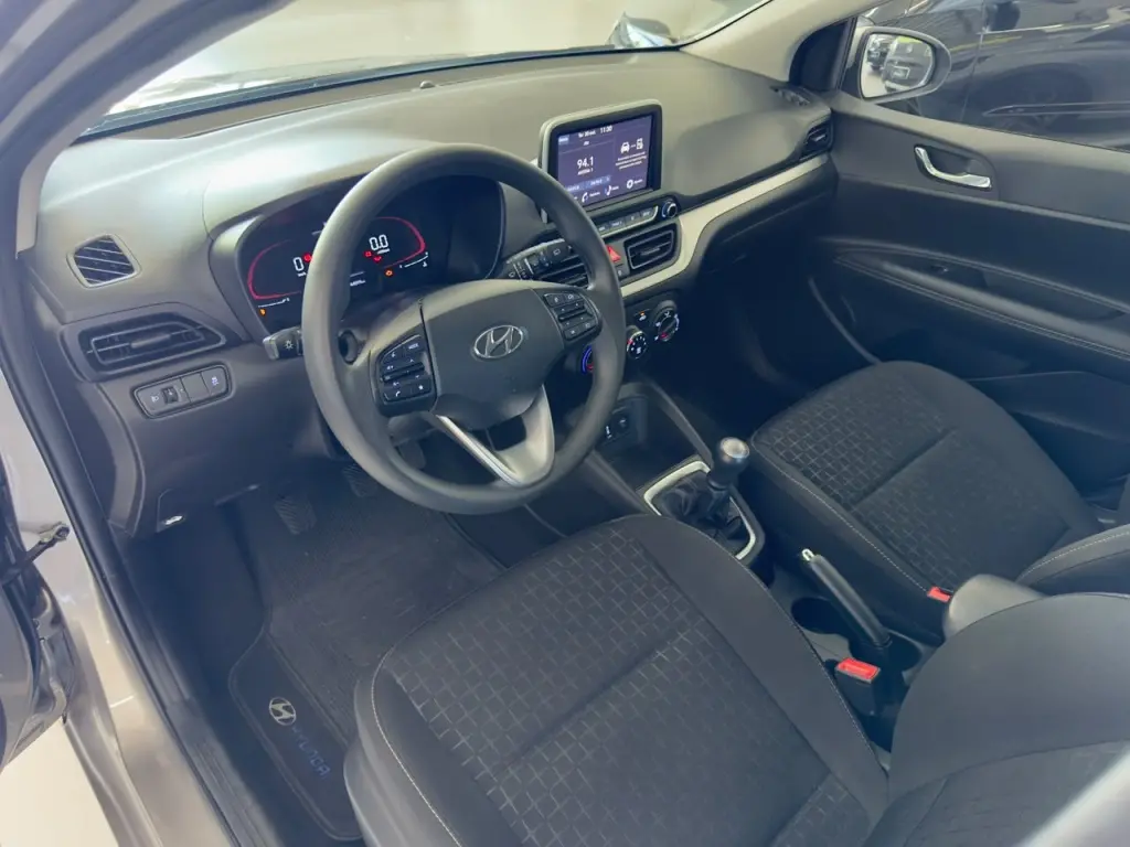HYUNDAI HB 20 Hatch - Foto