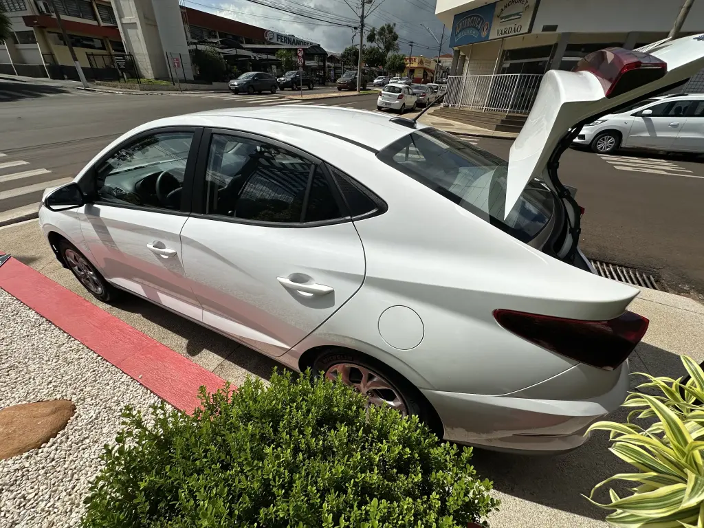 HYUNDAI HB 20 Sedan - Miniatura