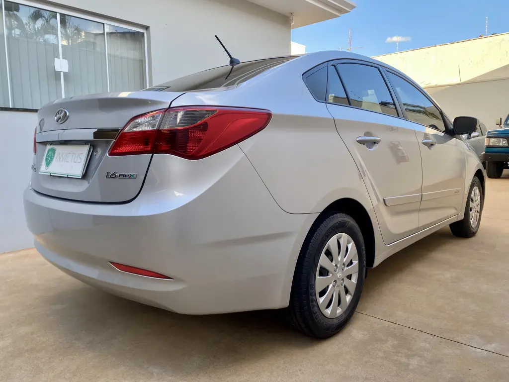 HYUNDAI HB 20 Sedan - Foto