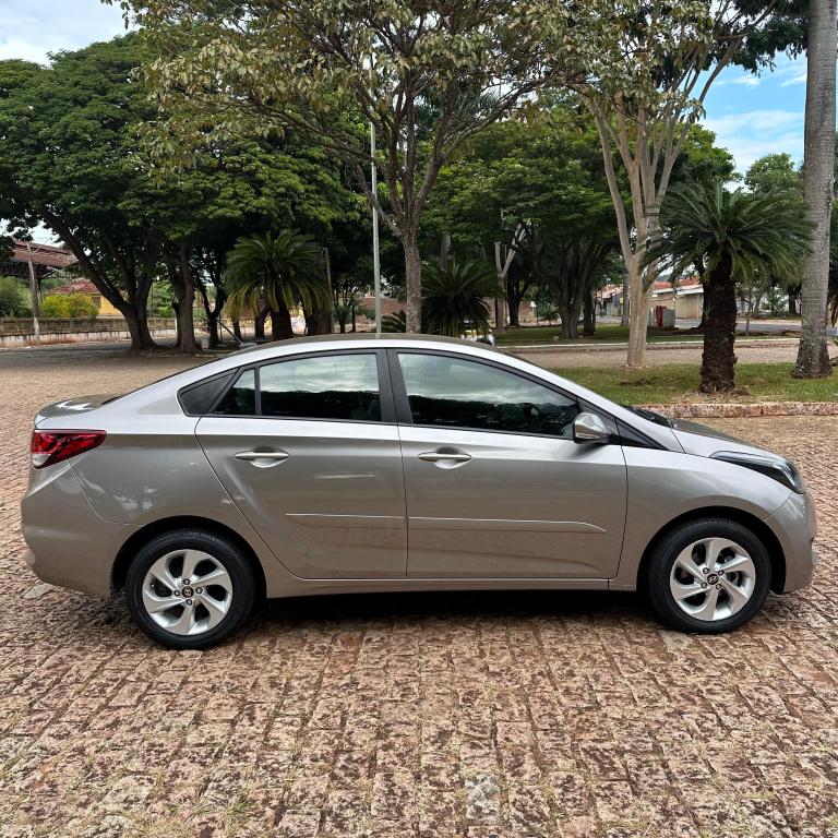 HYUNDAI HB 20 Sedan - Foto