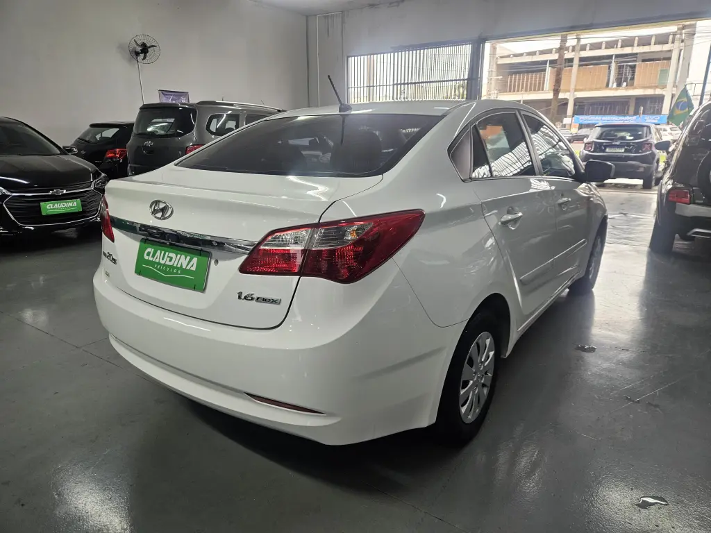 HYUNDAI HB 20 Sedan - Foto