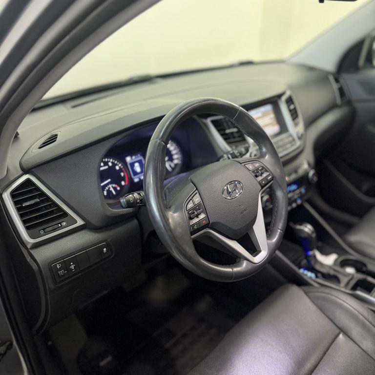 HYUNDAI Tucson - Foto