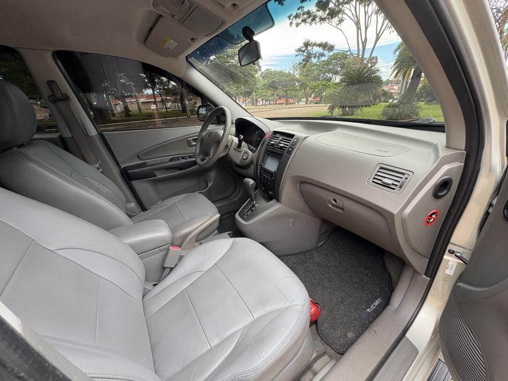 HYUNDAI Tucson - Foto