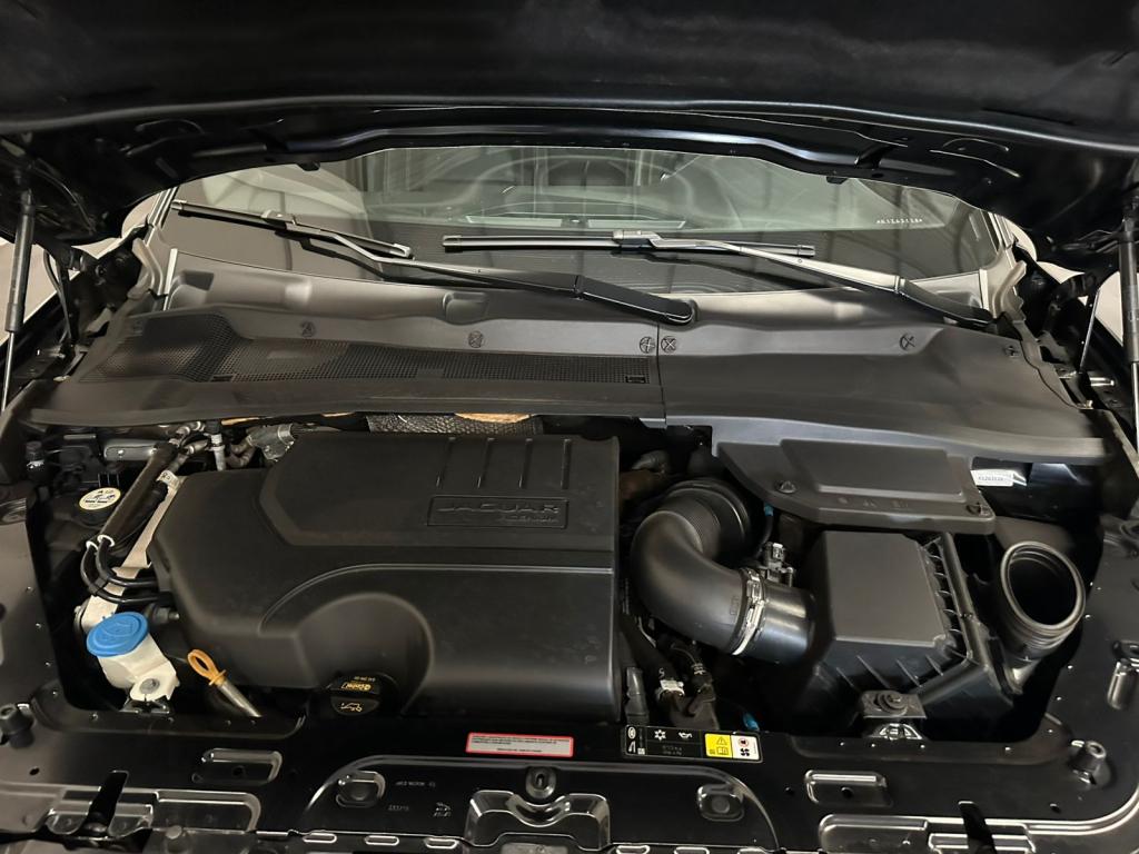 JAGUAR E-Pace - Foto