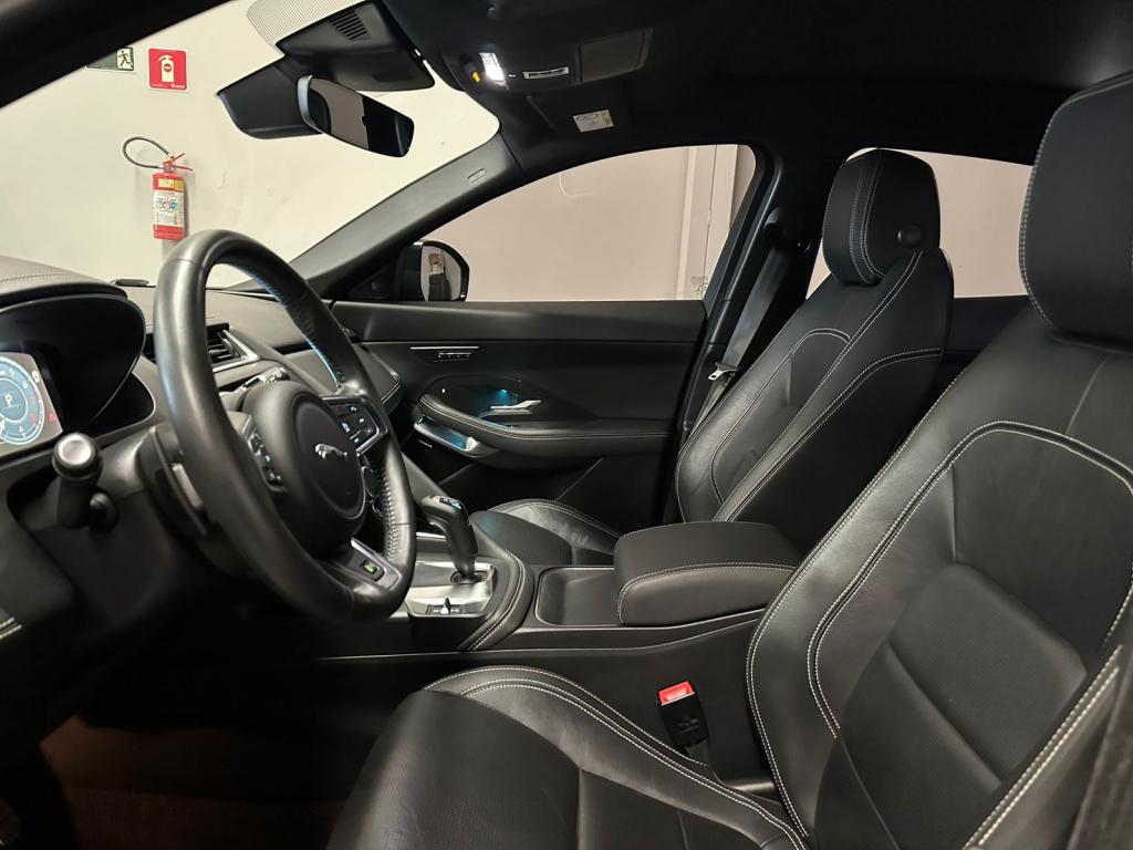 JAGUAR E-Pace - Foto