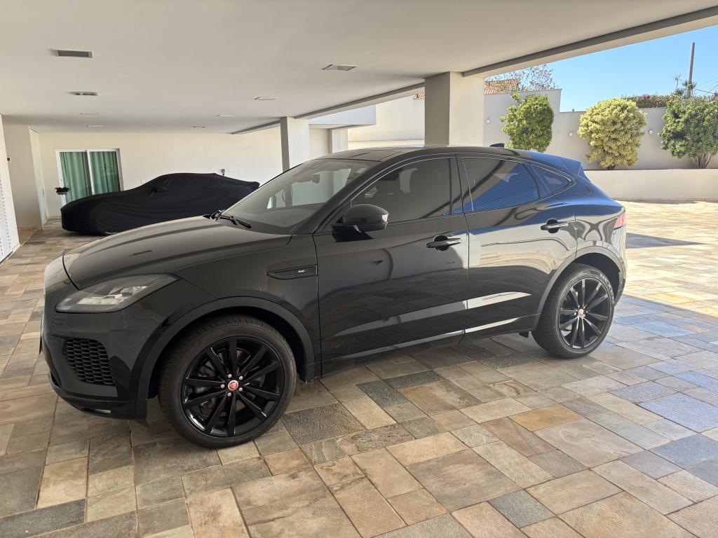 JAGUAR E-Pace - Foto