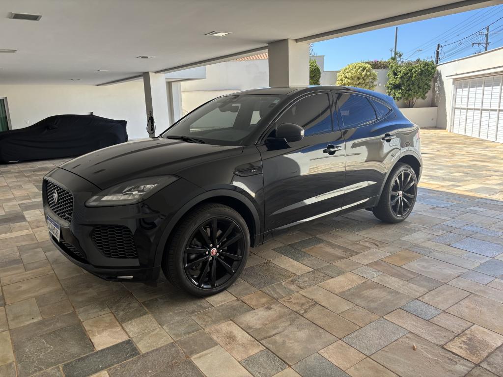 JAGUAR E-Pace - Foto