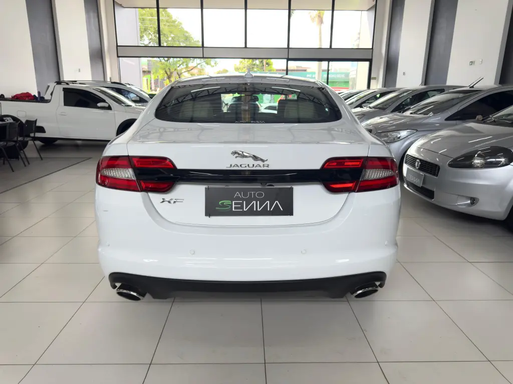 JAGUAR XF - Foto