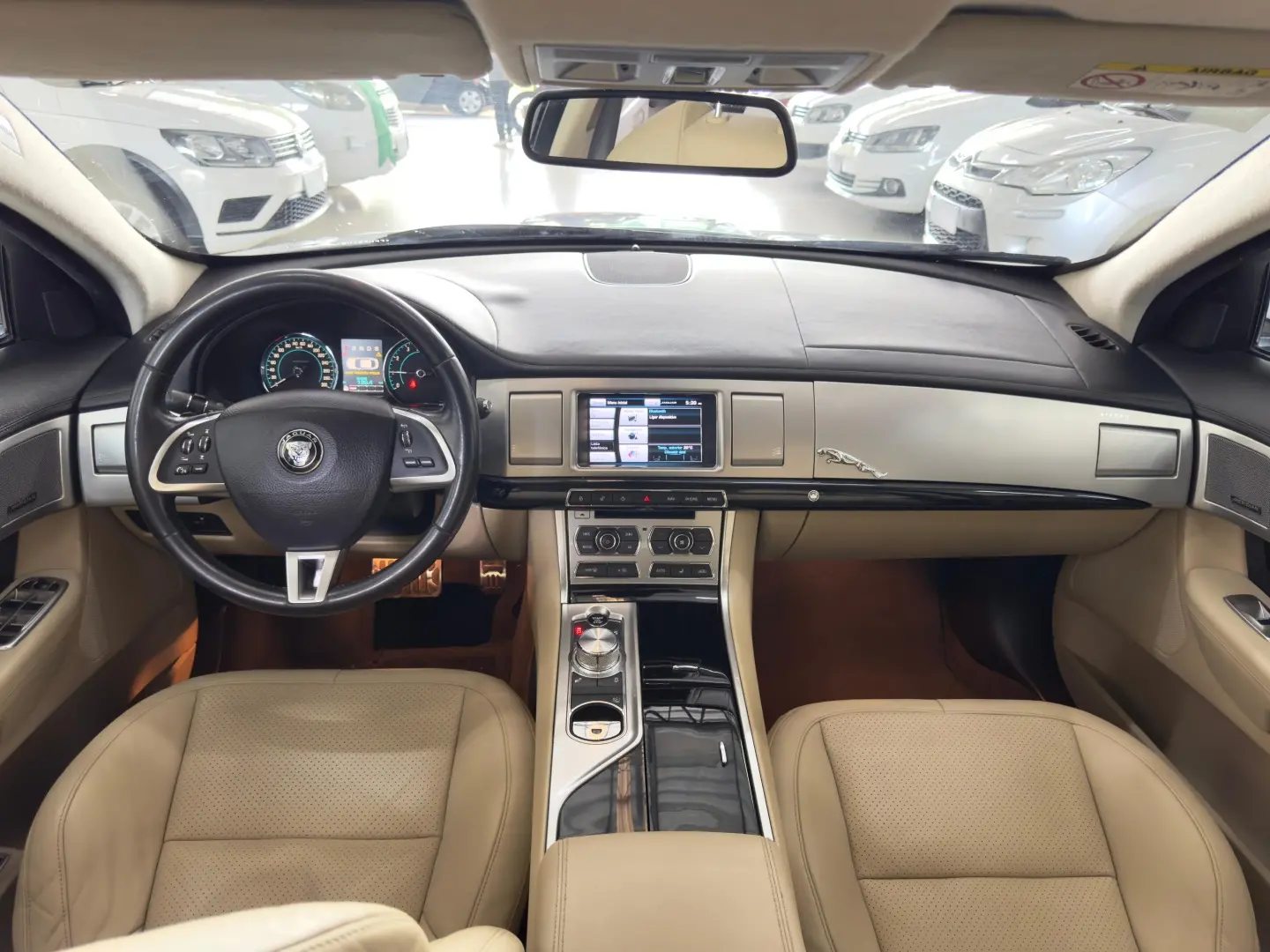 JAGUAR XF - Foto