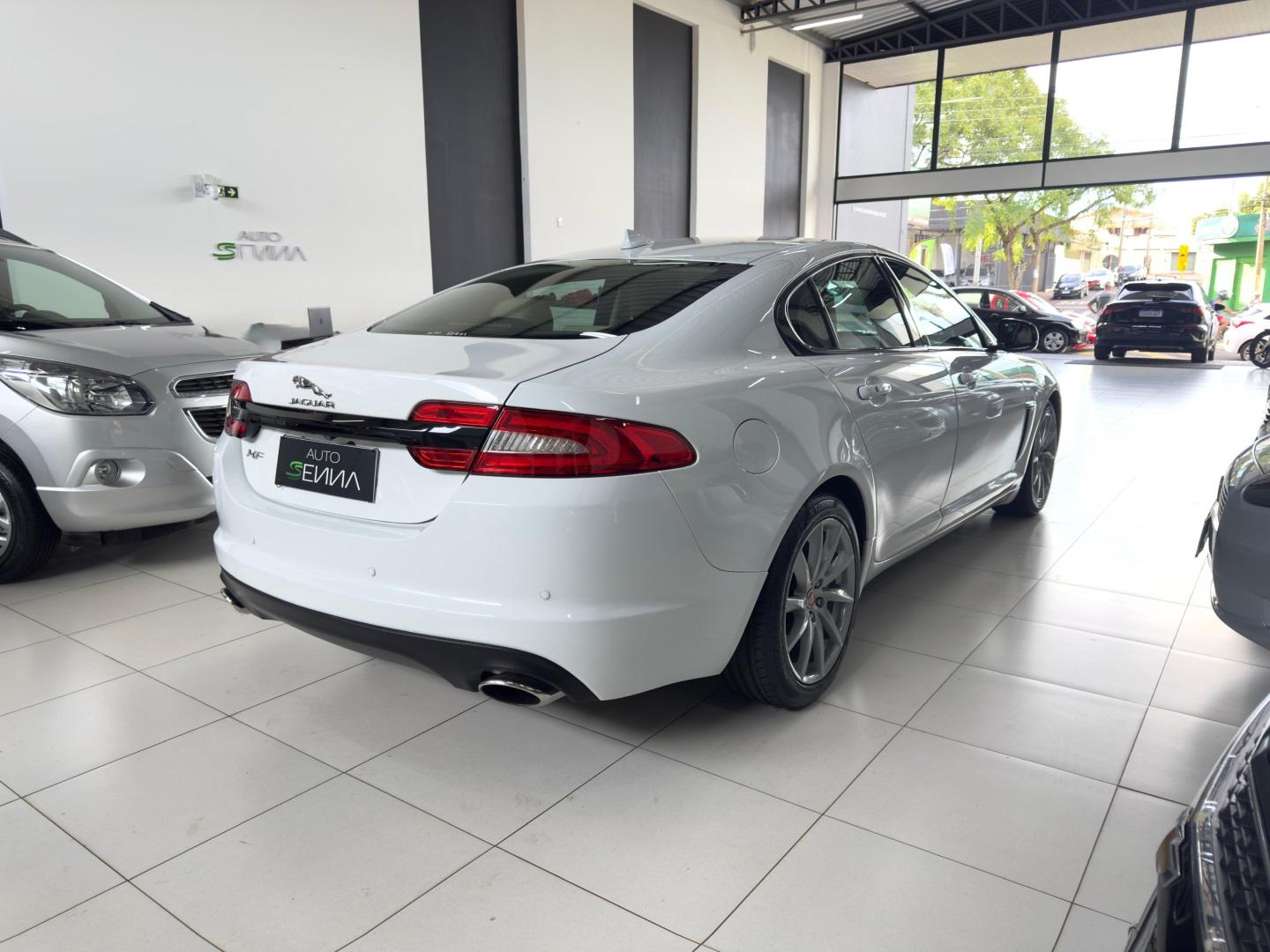 JAGUAR XF - Foto