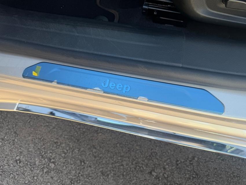 JEEP Commander - Foto