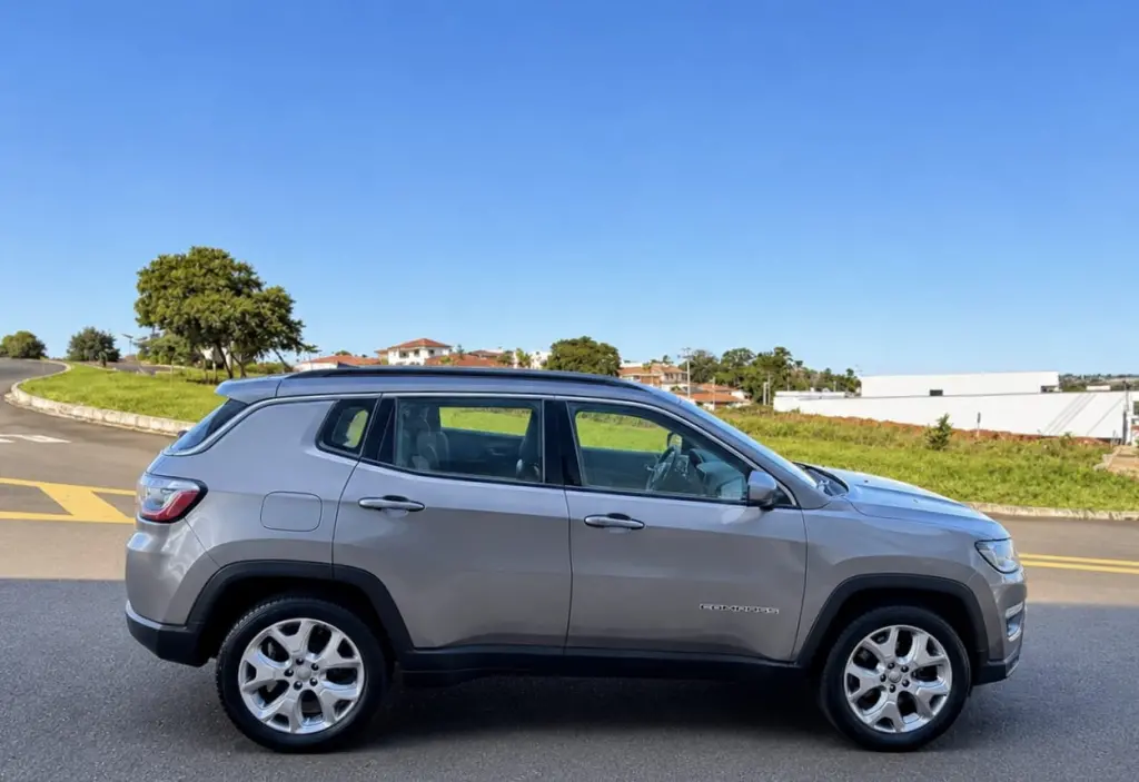 JEEP Compass - Foto