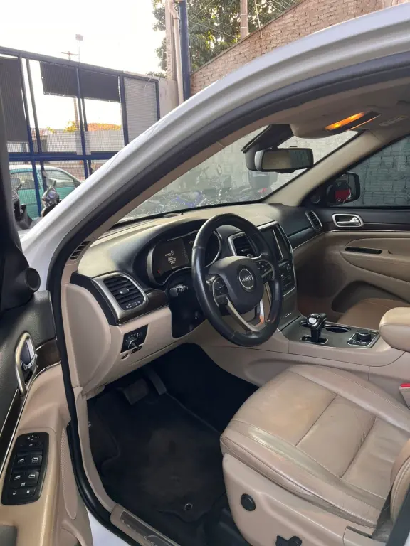 JEEP Grand Cherokee - Foto