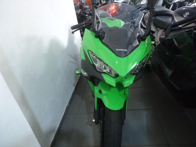 KAWASAKI Ninja 400 - Foto