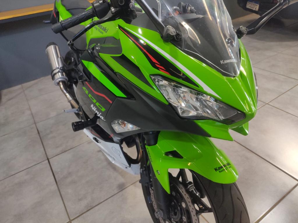 KAWASAKI Ninja 400 - Foto