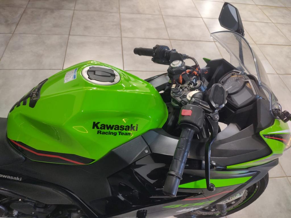 KAWASAKI Ninja 400 - Foto