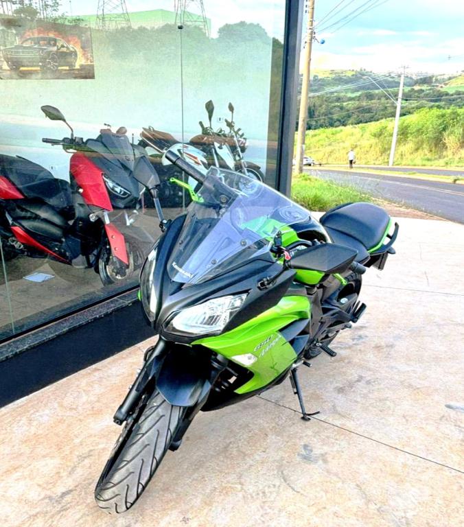 KAWASAKI Ninja 650 - Foto