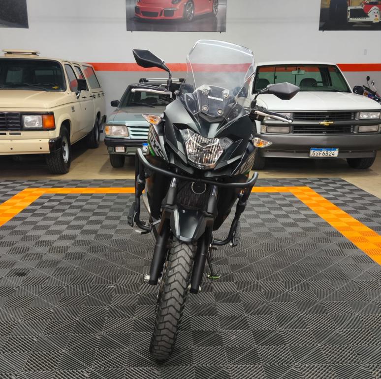 KAWASAKI Versys 300 - Foto