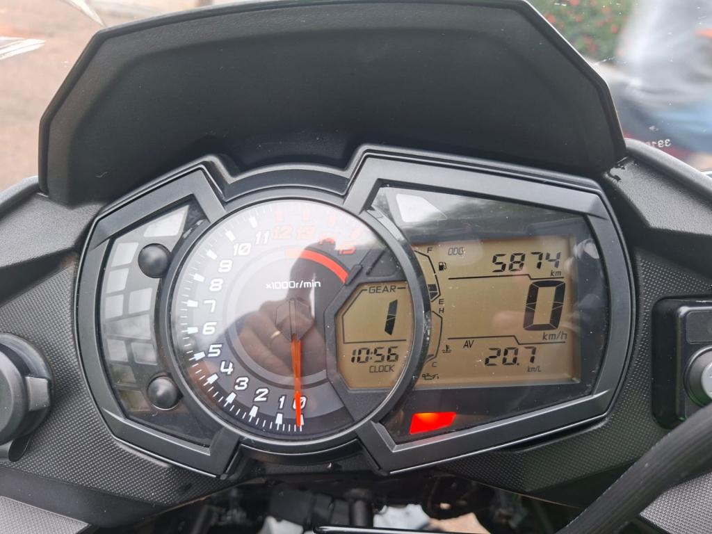 KAWASAKI Versys 300 - Foto