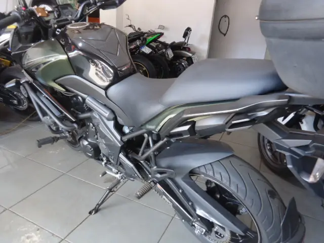 KAWASAKI Versys 650 - Foto