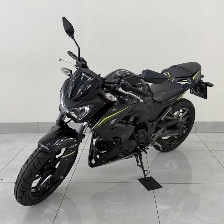KAWASAKI Z 300 - Foto