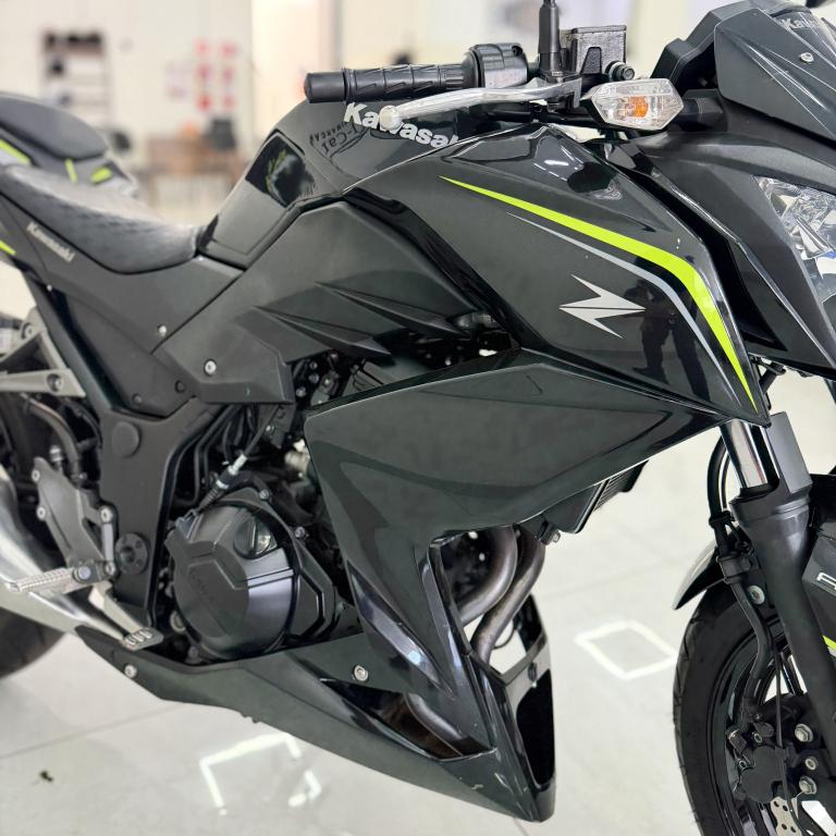 KAWASAKI Z 300 - Foto
