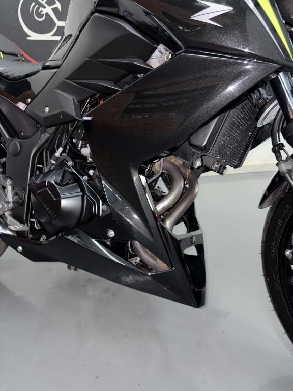 KAWASAKI Z 300 - Foto