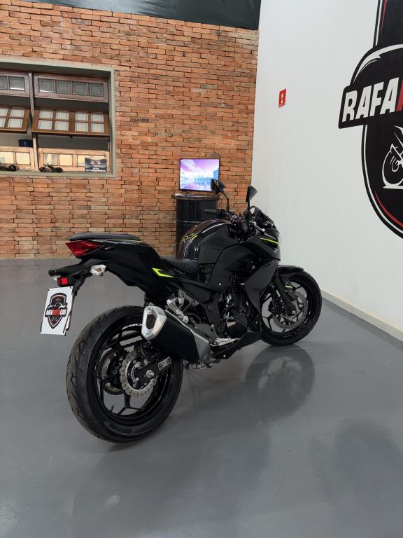 KAWASAKI Z 300 - Foto