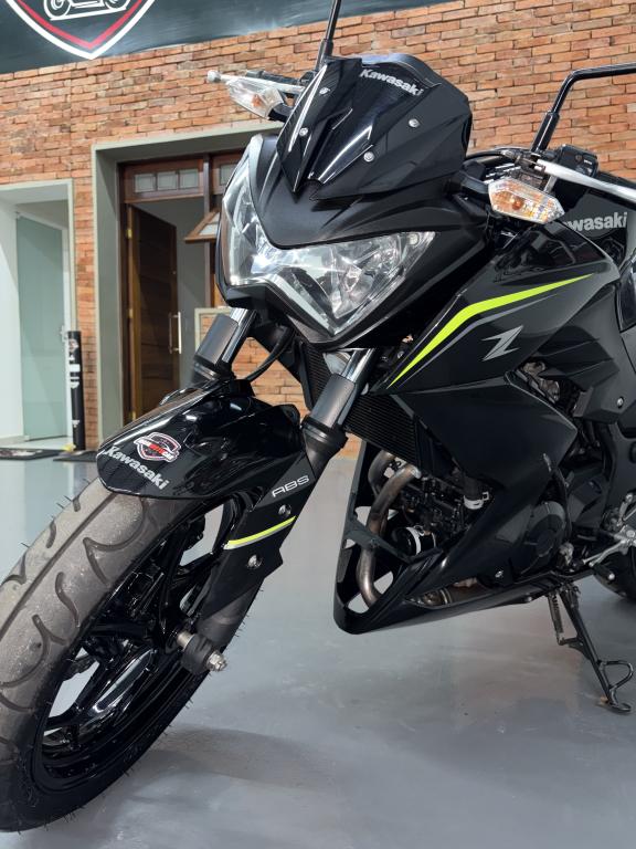 KAWASAKI Z 300 - Foto