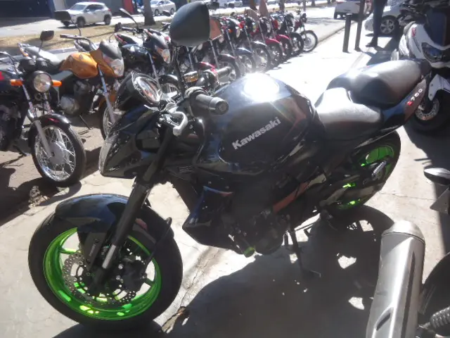 KAWASAKI Z 750 - Foto