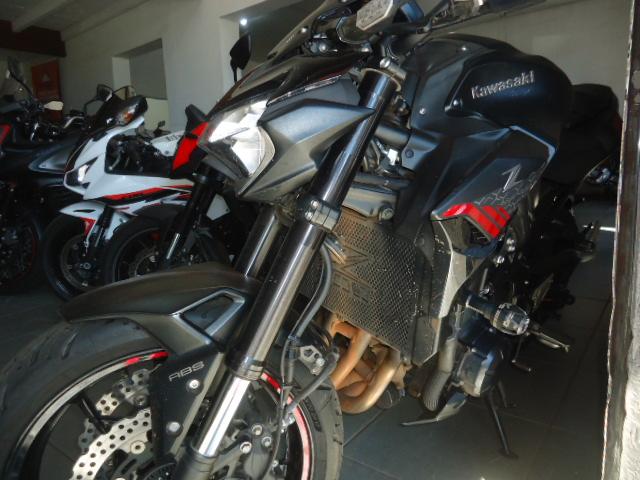 KAWASAKI Z 900 - Foto