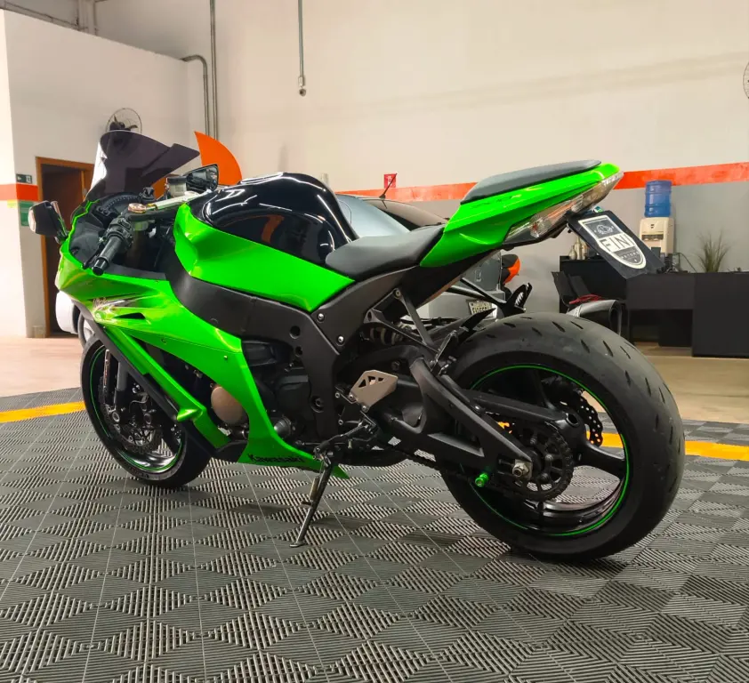 KAWASAKI ZX 10 R - Foto