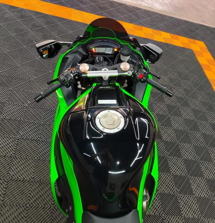 KAWASAKI ZX 10 R - Foto