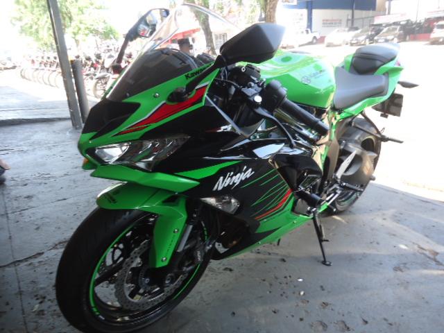 KAWASAKI ZX 6 R - Foto
