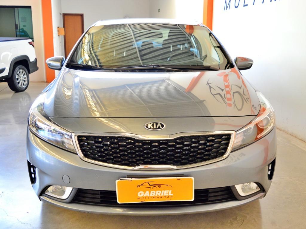 KIA Cerato Sedan - Foto