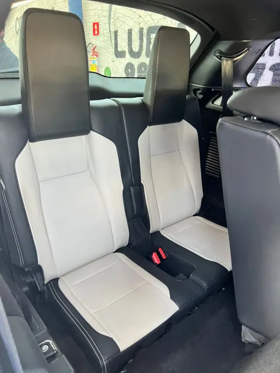 LAND ROVER Discovery Sport - Foto