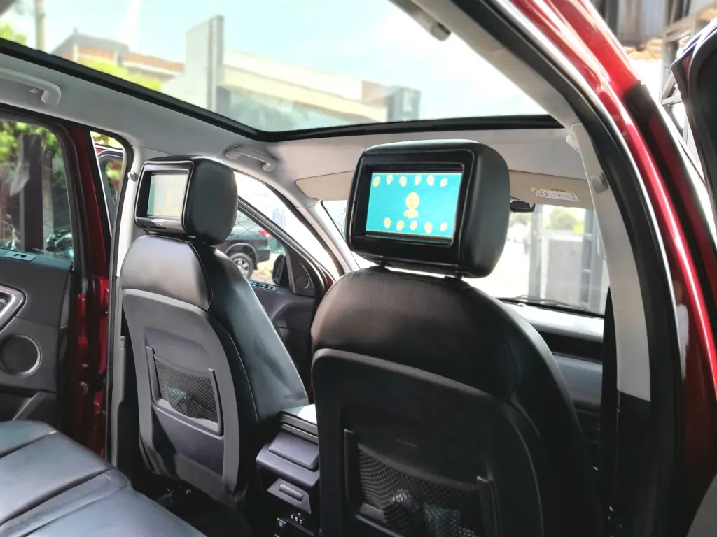 LAND ROVER Discovery Sport - Foto