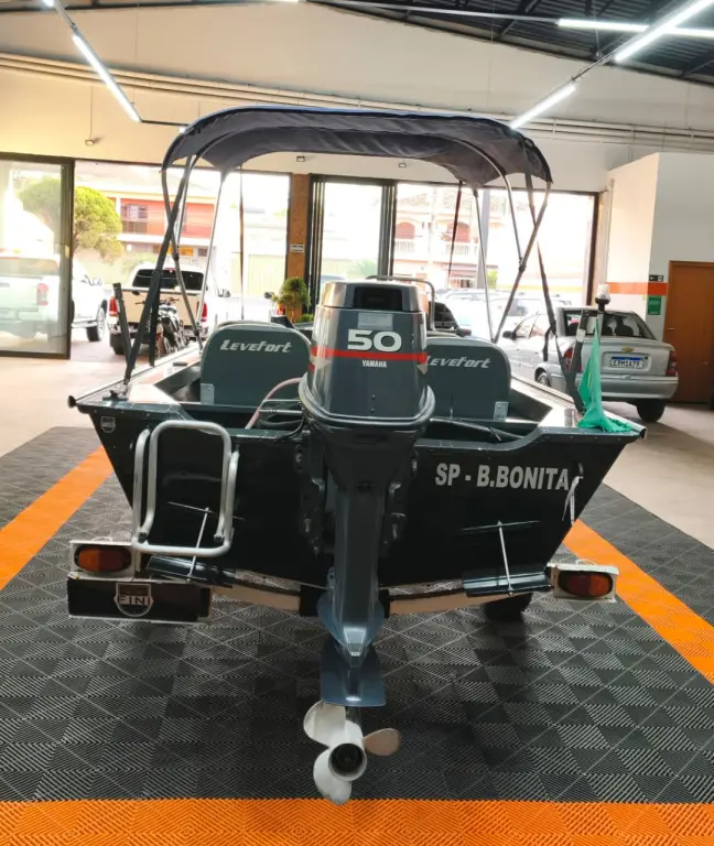 LEVEFORT Apolus 550 Tracker - Foto