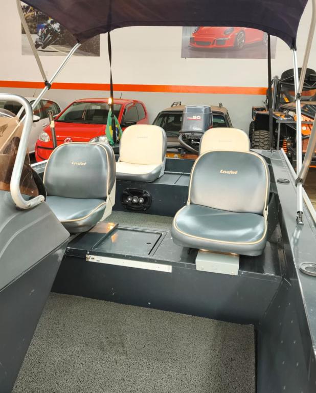 LEVEFORT Apolus 550 Tracker - Foto