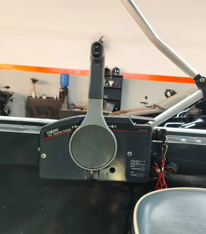 LEVEFORT Apolus 550 Tracker - Foto