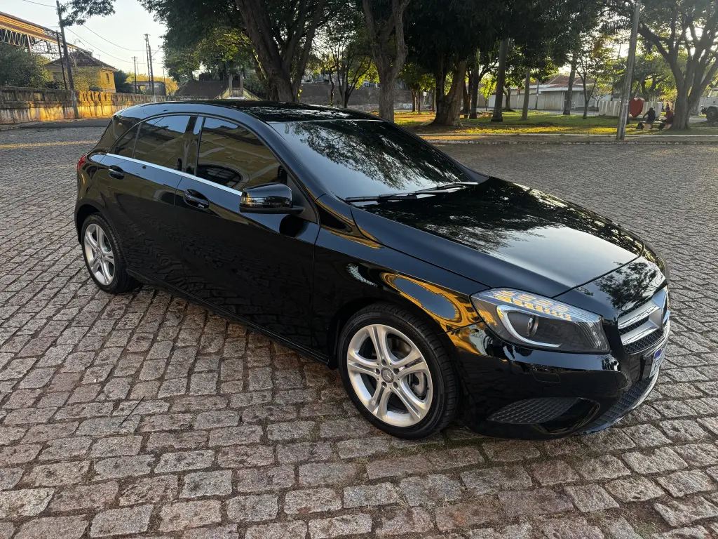 MERCEDES-BENZ A 200 - Foto