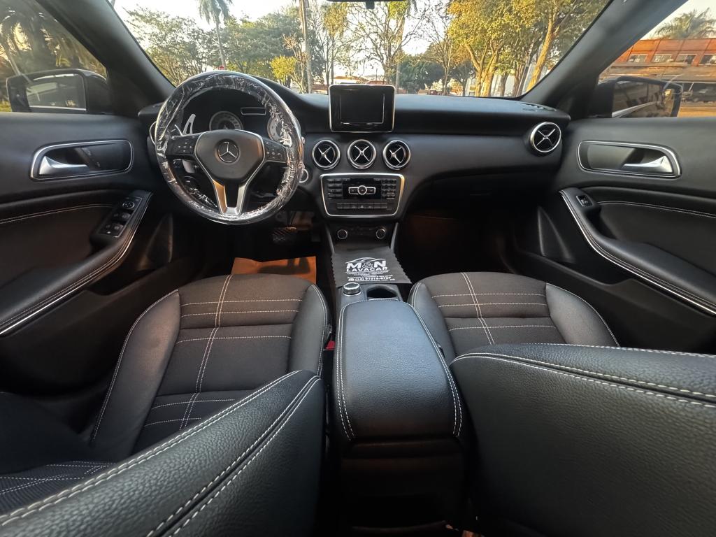 MERCEDES-BENZ A 200 - Foto