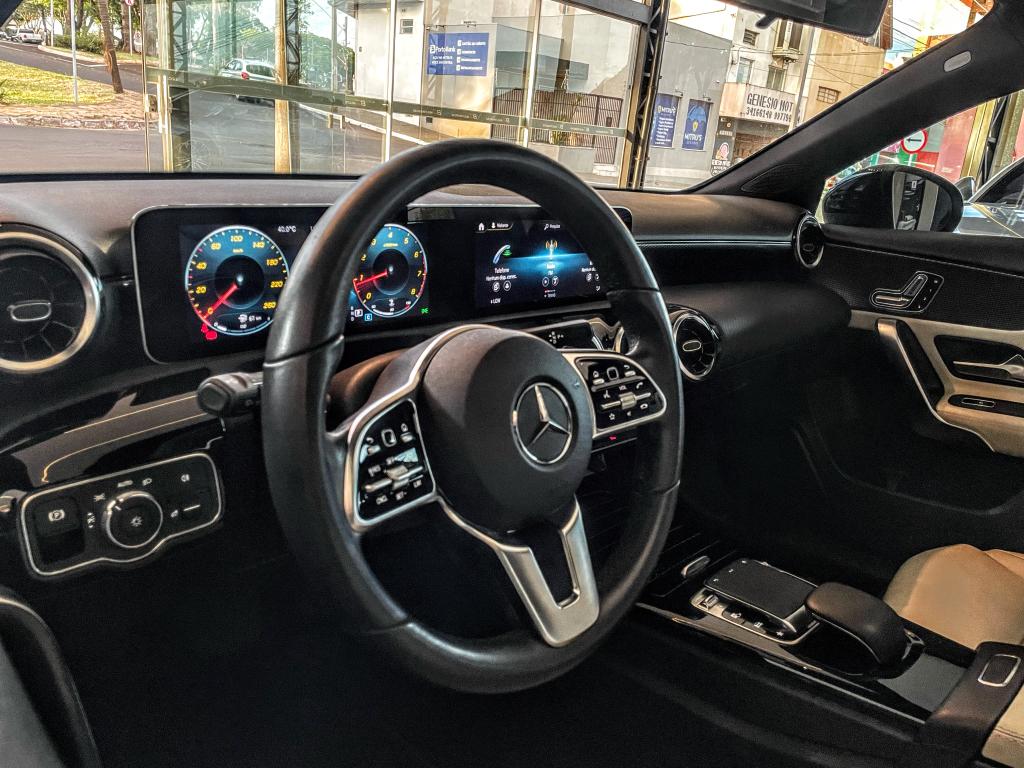 MERCEDES-BENZ A 250 - Foto