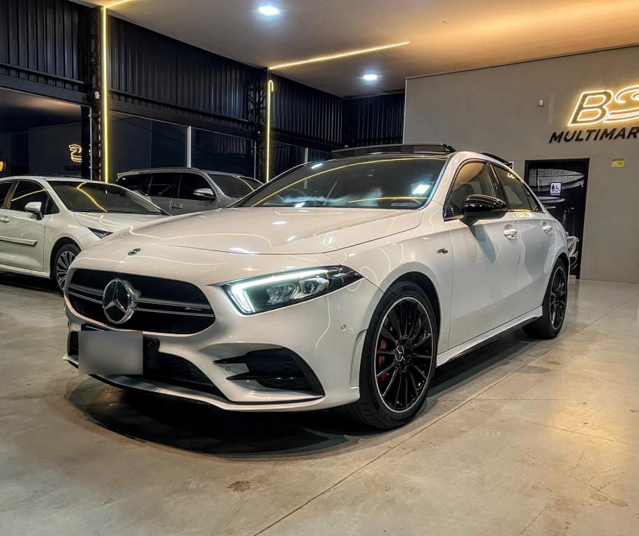 MERCEDES-BENZ A 35 AMG Sedan - Foto