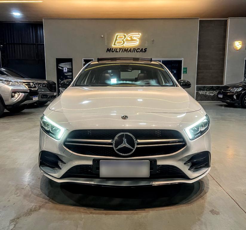 MERCEDES-BENZ A 35 AMG Sedan - Foto