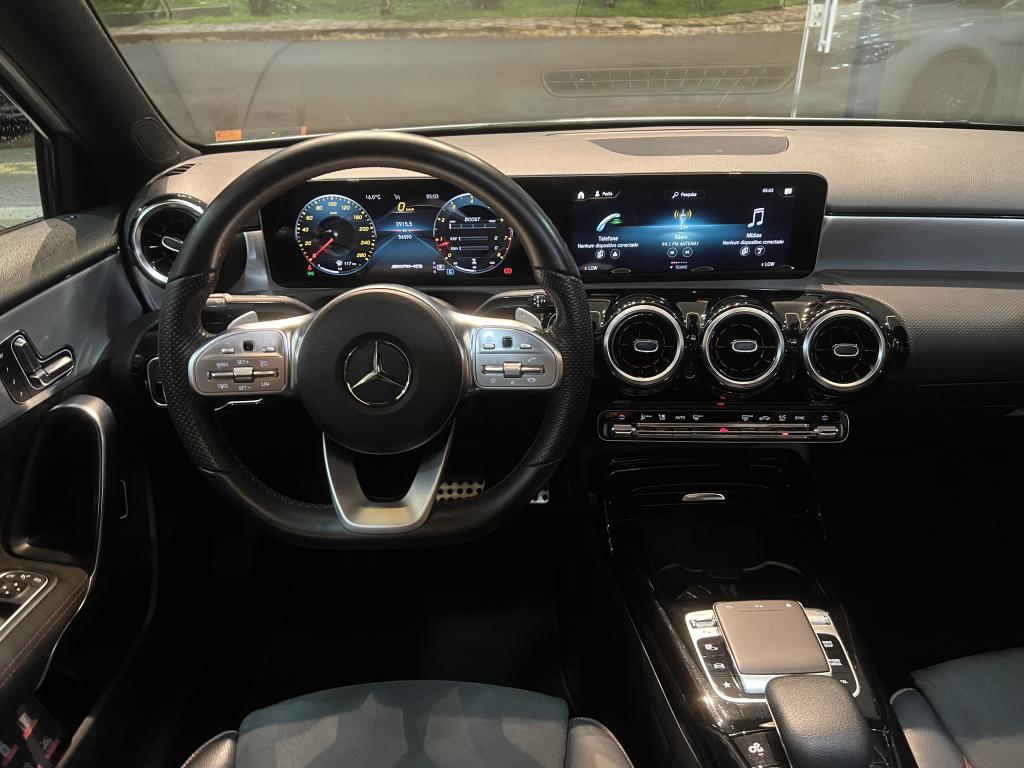 MERCEDES-BENZ A 35 AMG Sedan - Foto