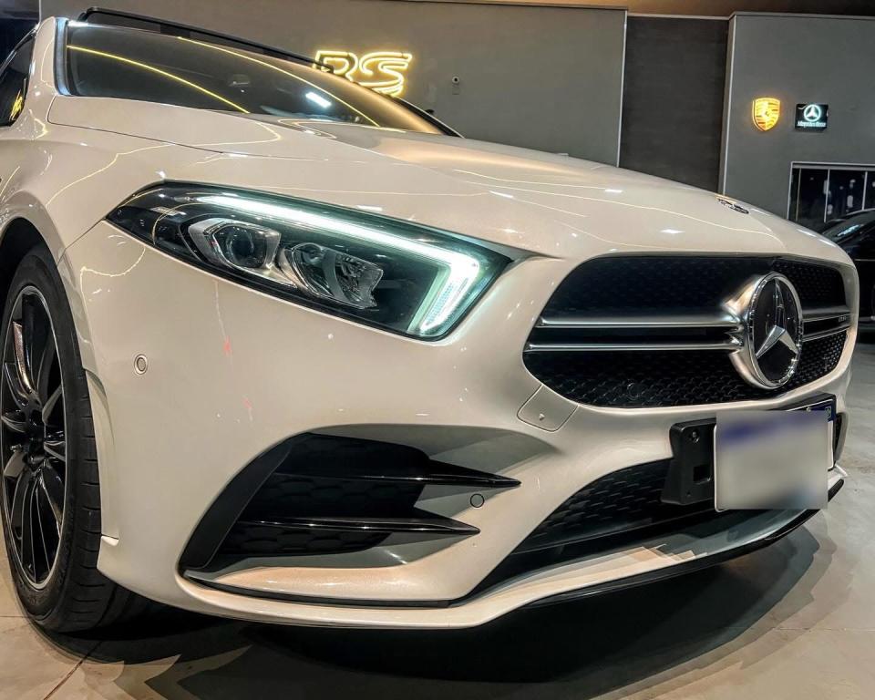 MERCEDES-BENZ A 35 AMG Sedan - Foto