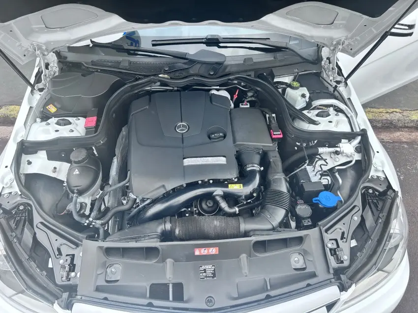 MERCEDES-BENZ C 180 - Foto